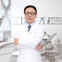深圳市宝安区做烤瓷牙比较好的医生都有谁？刘剑、徐勇、曾曼曼技术靠谱！