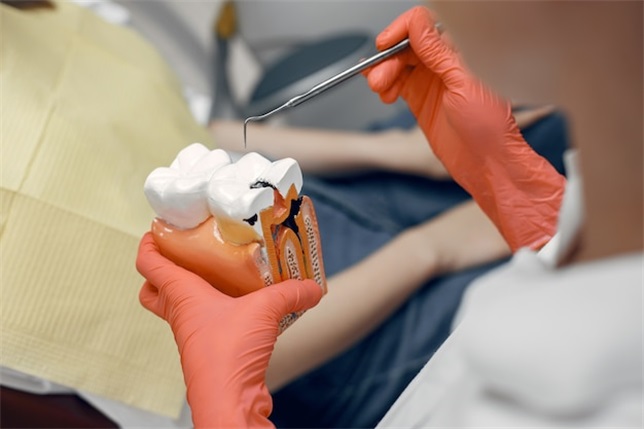 金属自锁牙套矫正牙齿的过程，看完你心动了吗？